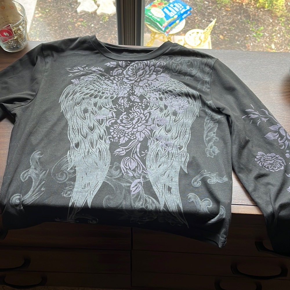 Graphic black long sleeve
